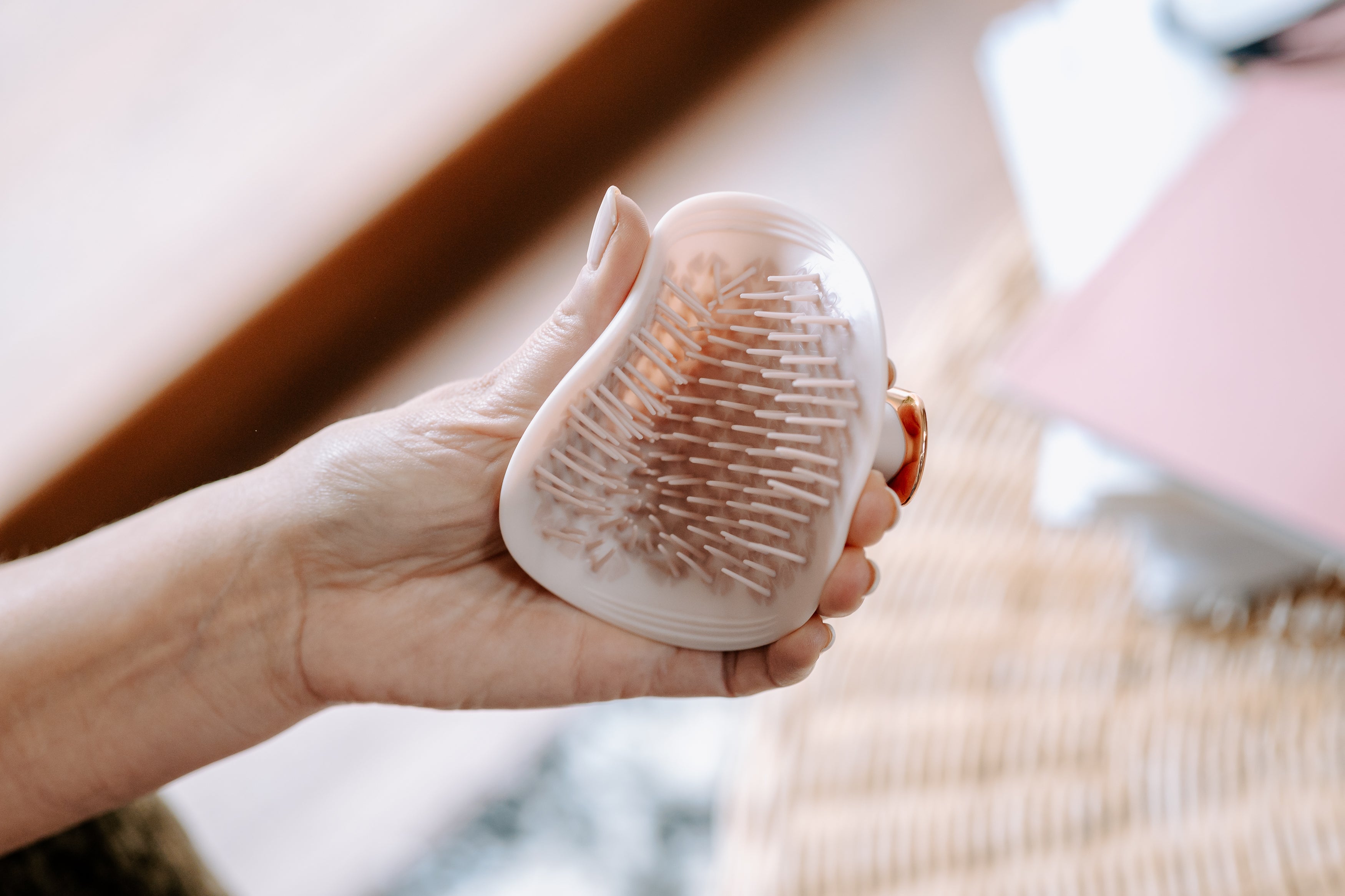 Manta Original Hair Brush - Blush Pink