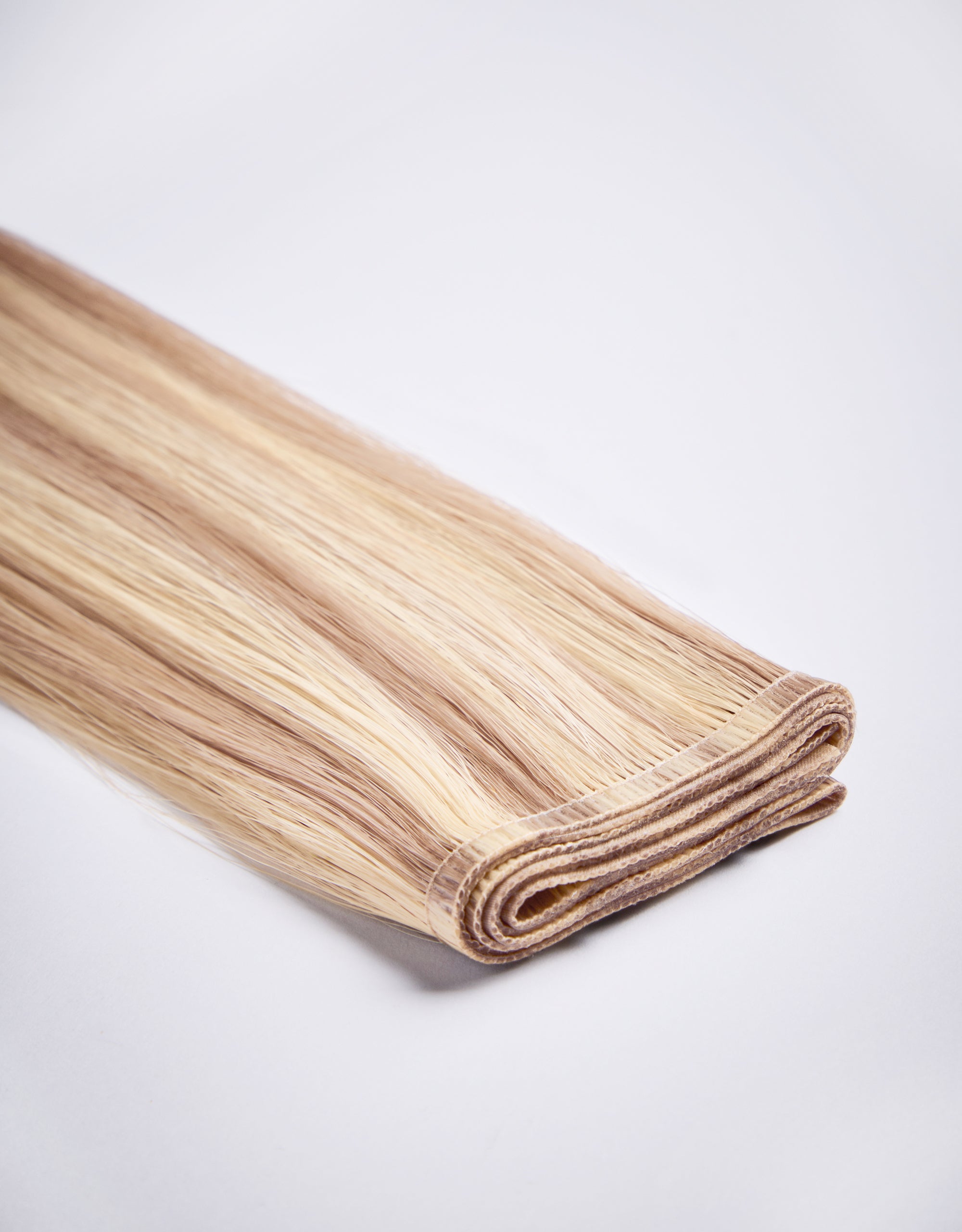 22" Studio Half Flat Weft Hair Extension