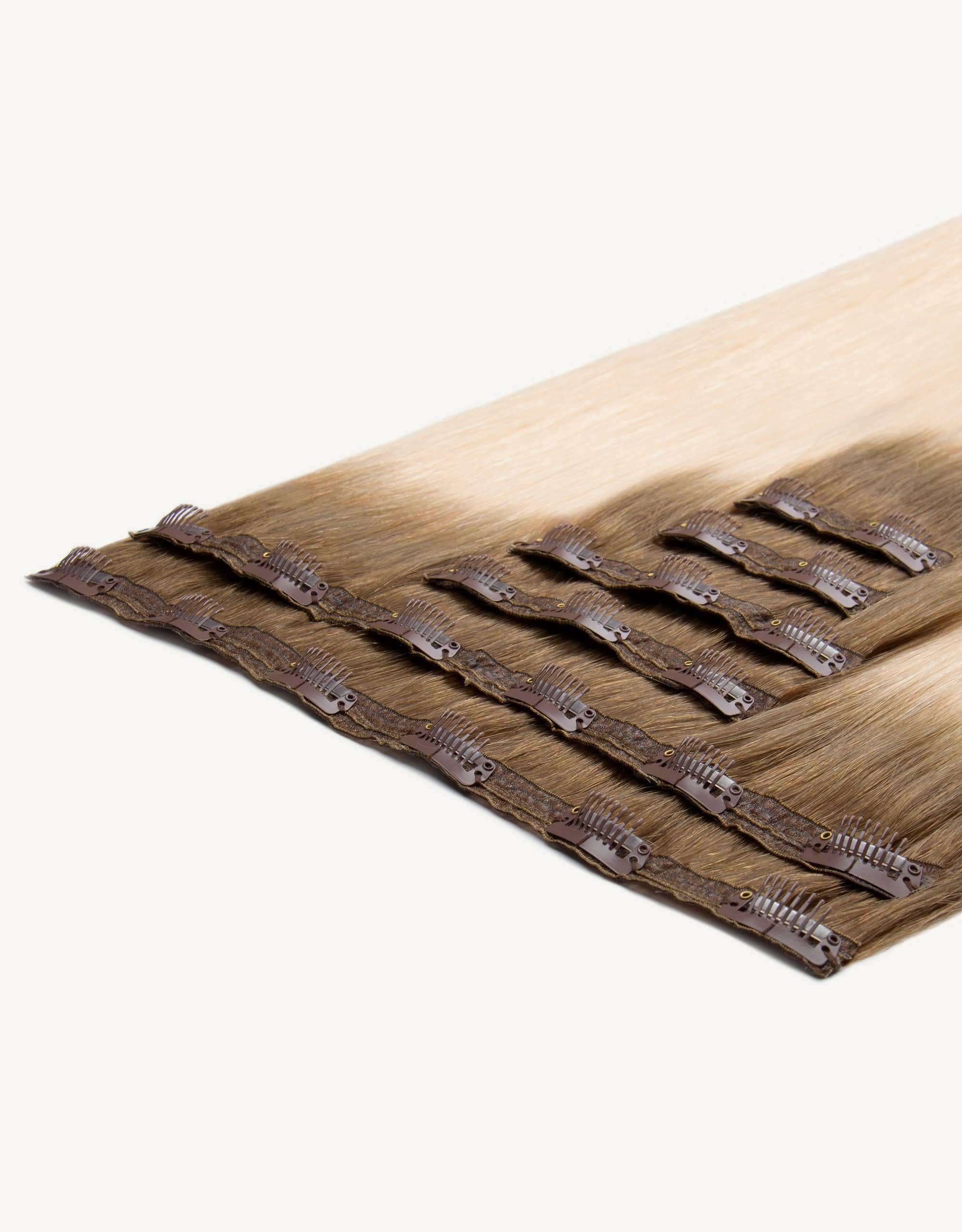 Clip In Deluxe Plus - Colour T6/60 Length 24"