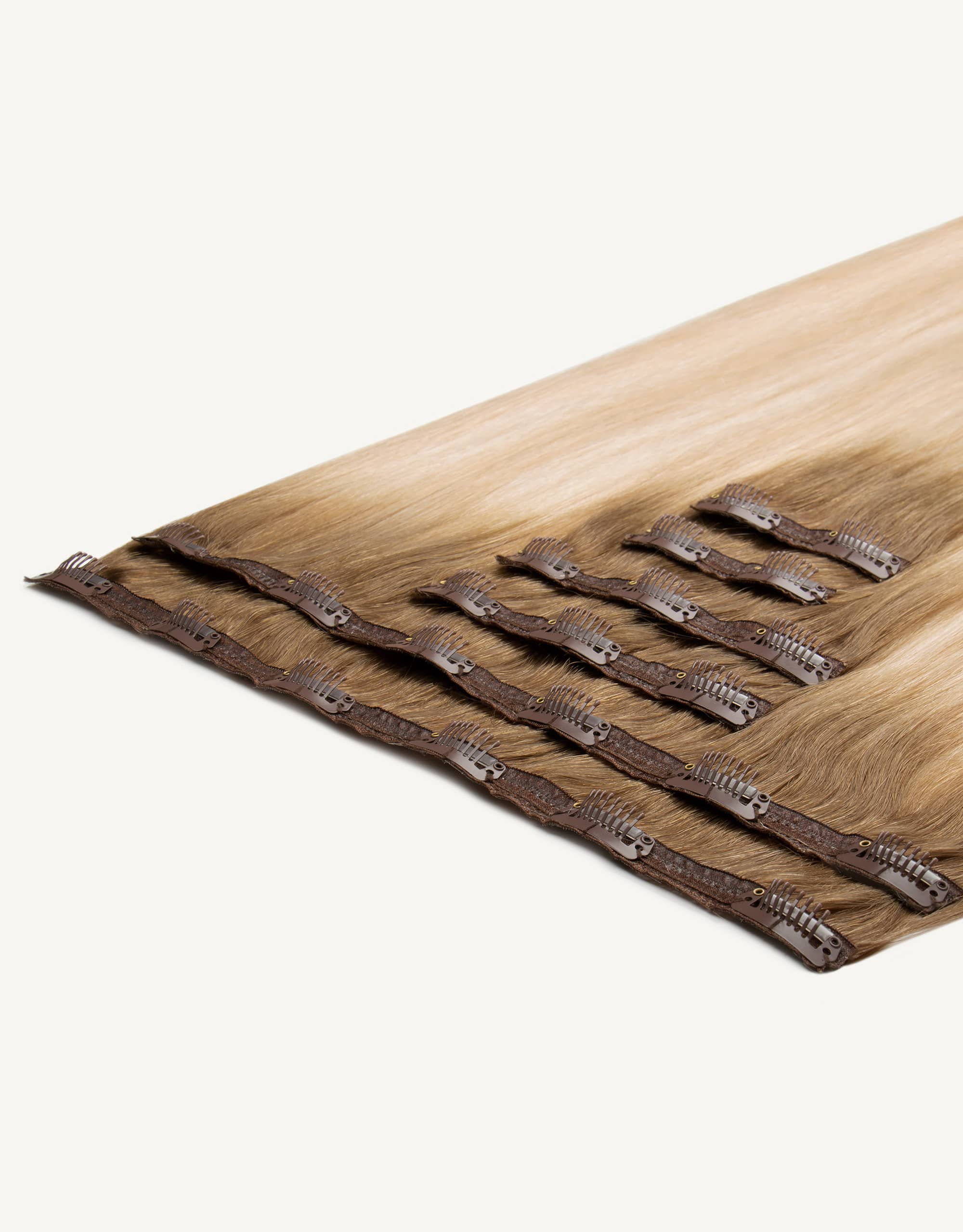 Clip In Deluxe Plus - Colour T8-16/60 Length 24"