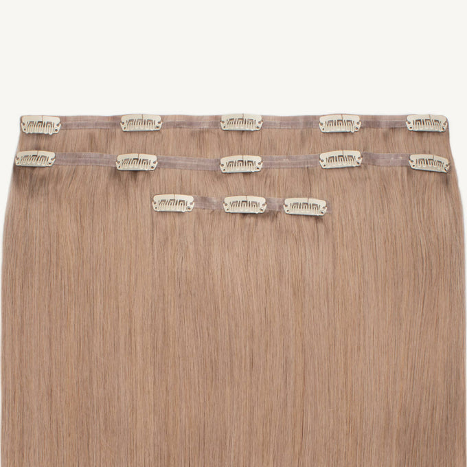 Clip In Deluxe - Colour 9 Length 20