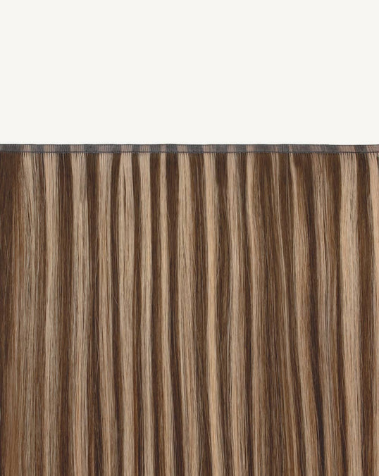 Deluxe Half Flat Weft - Colour 4/18 Length 18