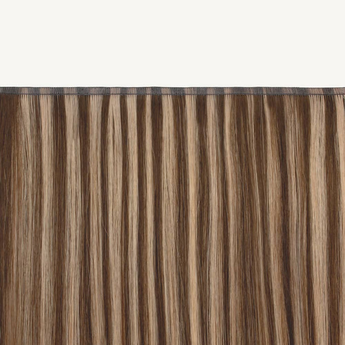 Deluxe Half Flat Weft - Colour 4/18 Length 18