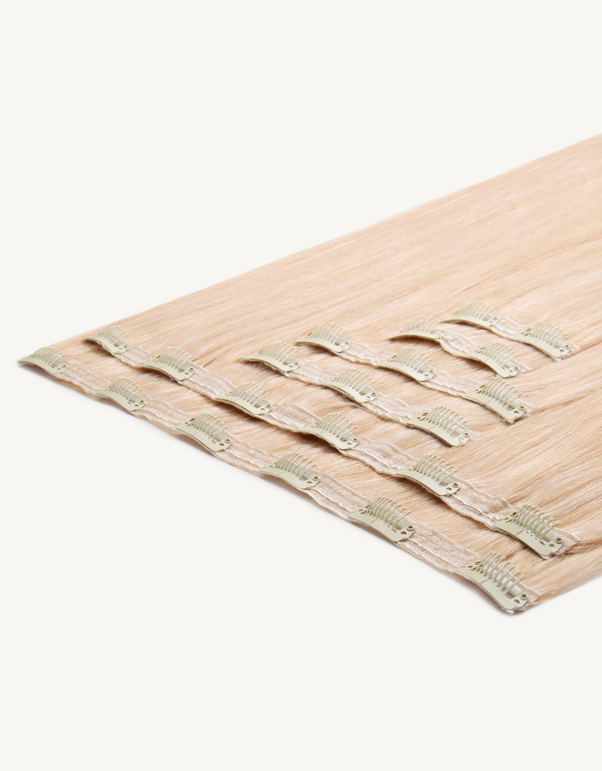 Clip In Deluxe Plus - Colour 16/24 Length 24"